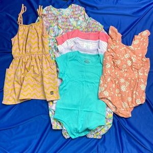 ***SOLD*** Baby clothes bundle